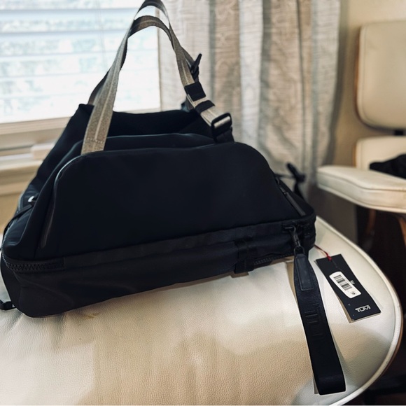 TUMI TAHOE View Splitpack Backpack Duffle NWT Black - Picture 8 of 13